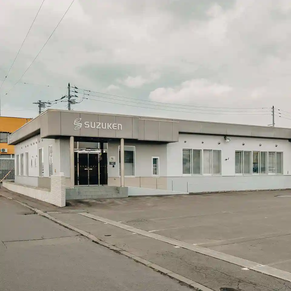 ong_public-works-cases03-1